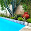 Hotel Las Dalias Inn