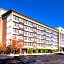 Holiday Inn Hotel & Suites Warren