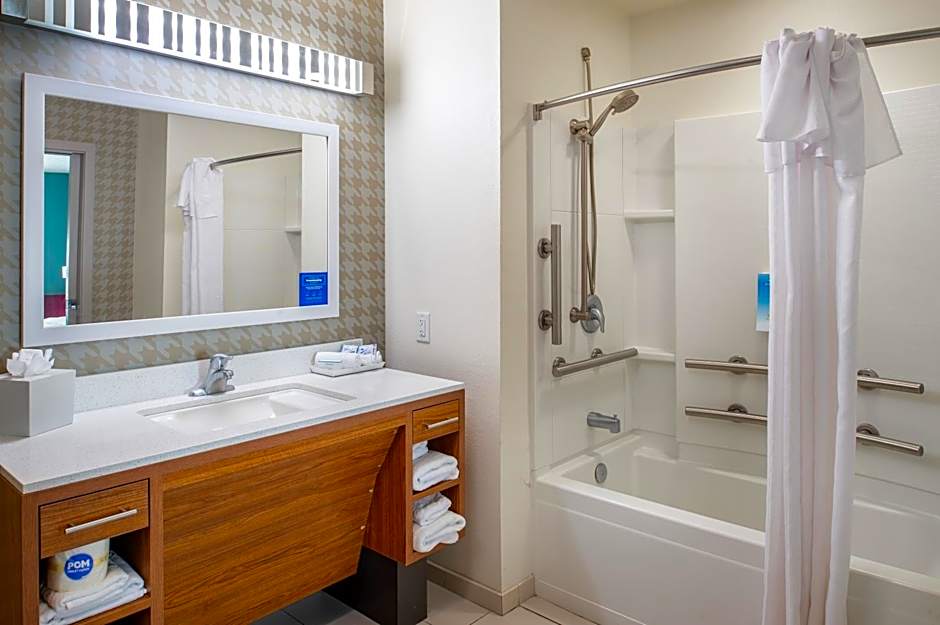 Home2 Suites By Hilton St. Louis/Forest Park