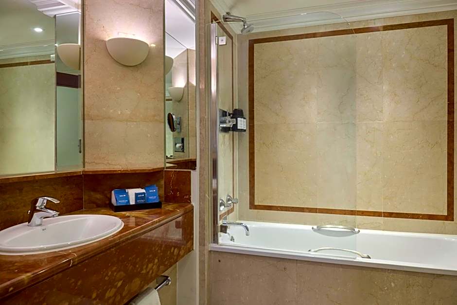 Radisson Blu Hotel, London Leicester Square