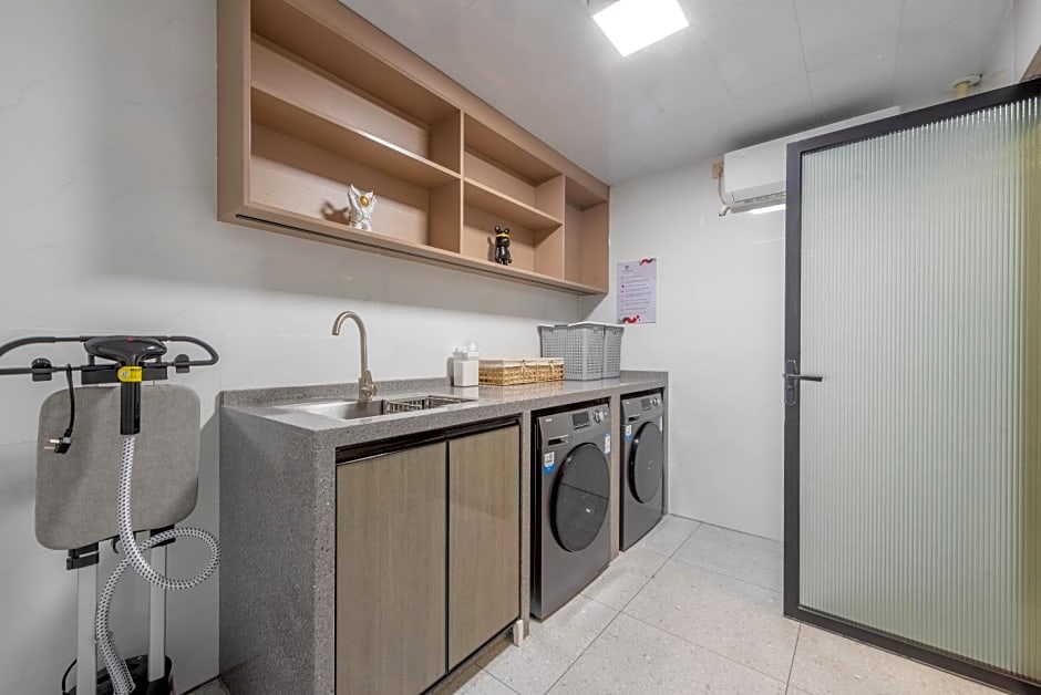 Borrman Hotel Zhanjiang Jinshawan Chikan Republic of China Style Street