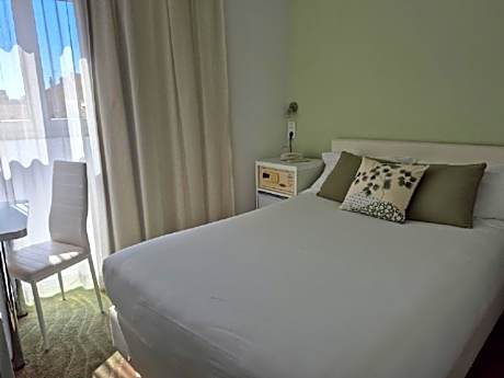 Small Single Room