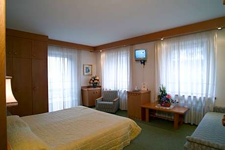 Superior Quadruple Room