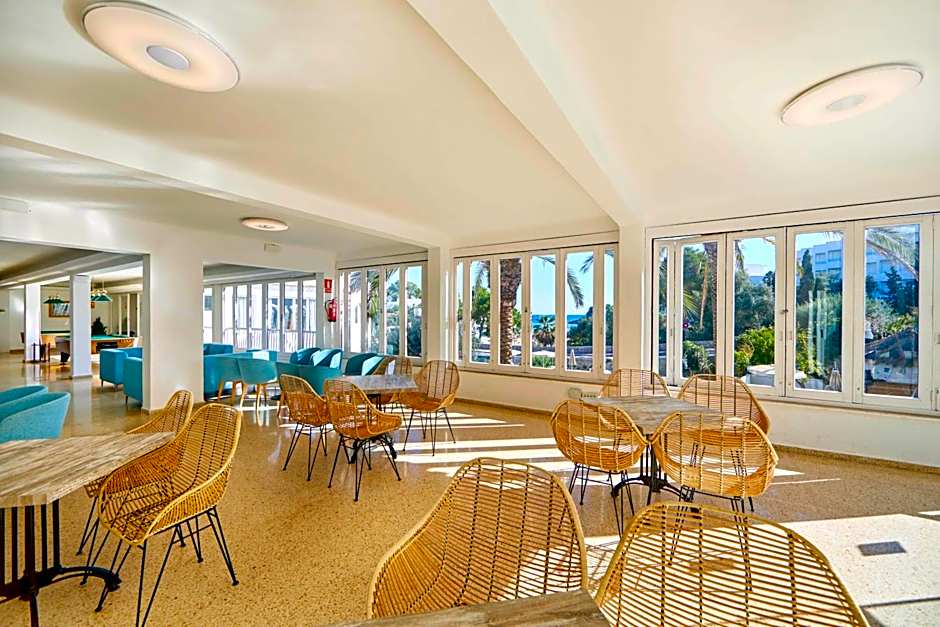 Gavimar Cala Gran Hotel and Apartments