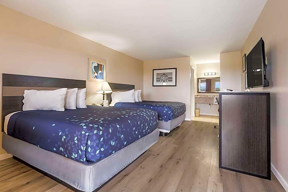 Americas Best Value Inn Refugio