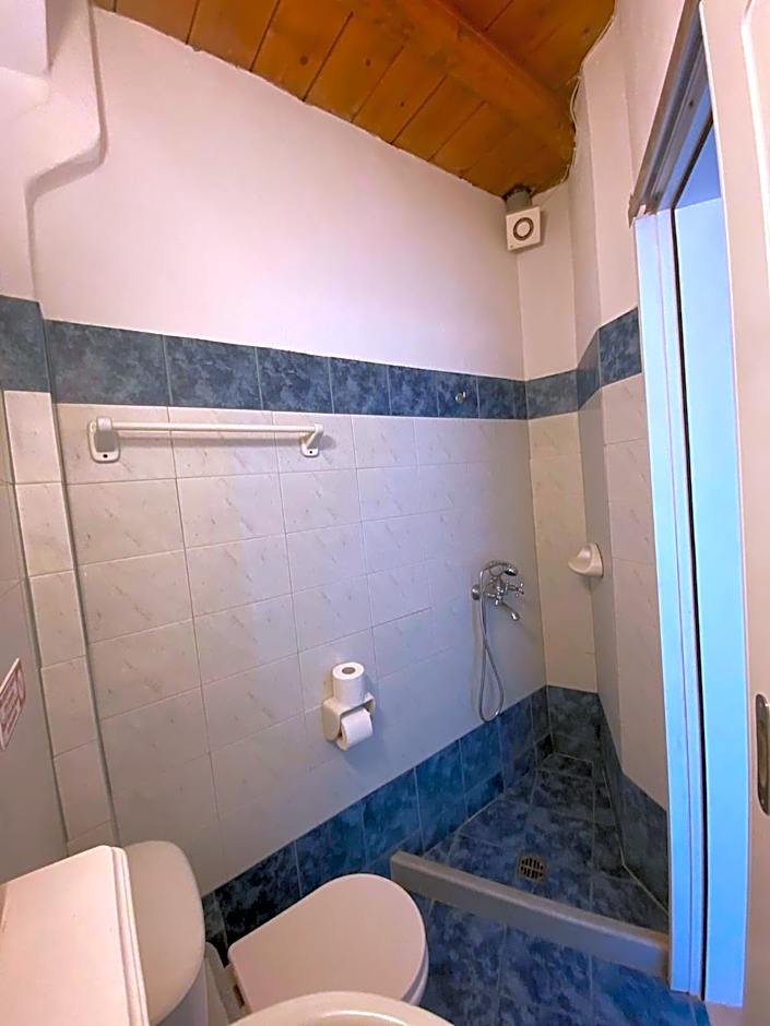 Fisilanis Beachfront Hotel