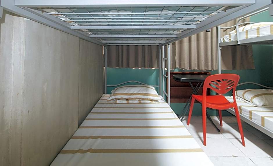 Rcee Place by RedDoorz