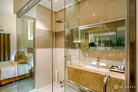 Standard Junior Room