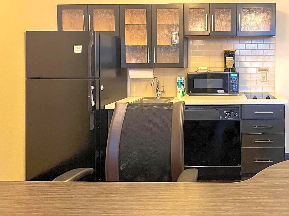 MainStay Suites - Wichita NE