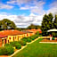 Country Club Villas