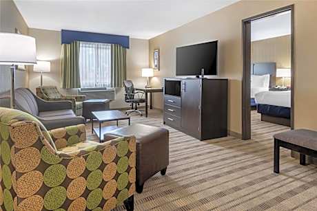 Queen Suite with Two Queen Beds - Non-Smoking