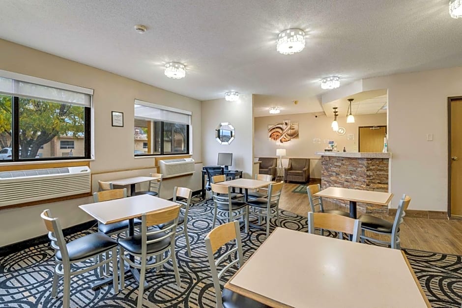 Quality Inn & Suites South