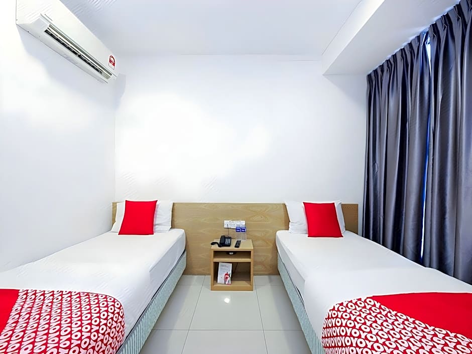 Iris Hotel