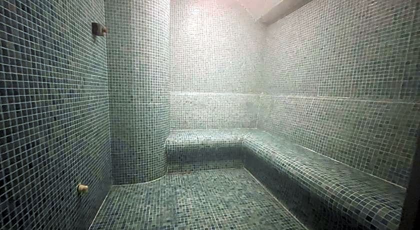 LE LUXE suites hotel SPA