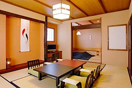 Japanese-Style Room