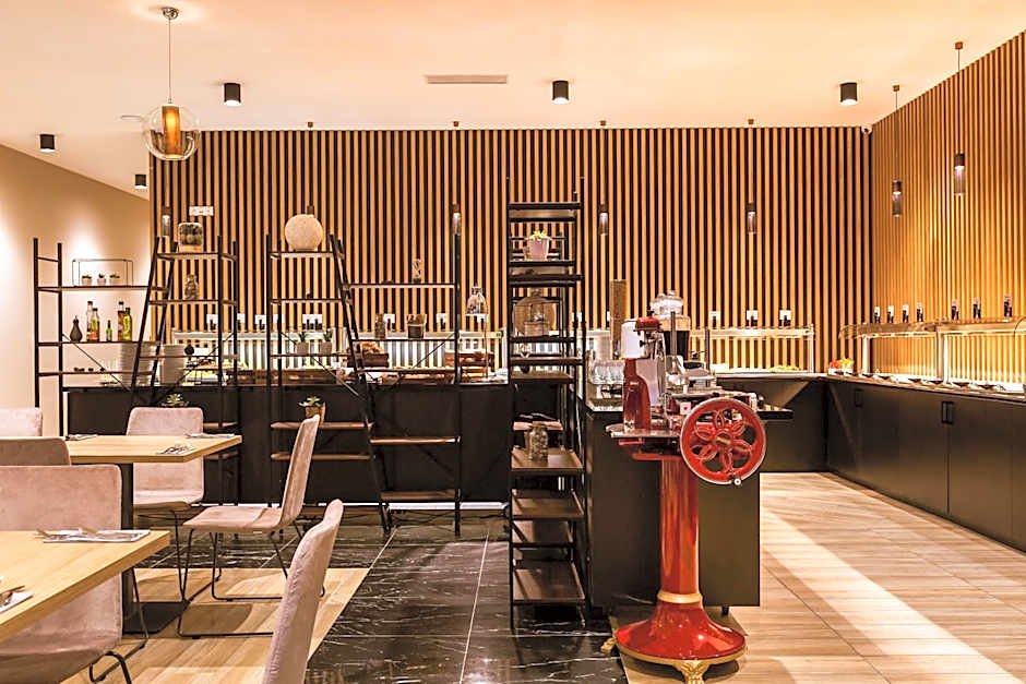 Green Mountain 5* Hotel