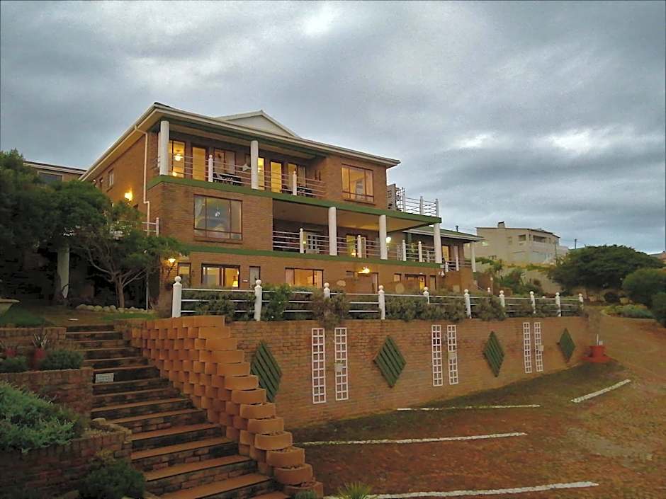 Amzee Bokmakierie Guest House