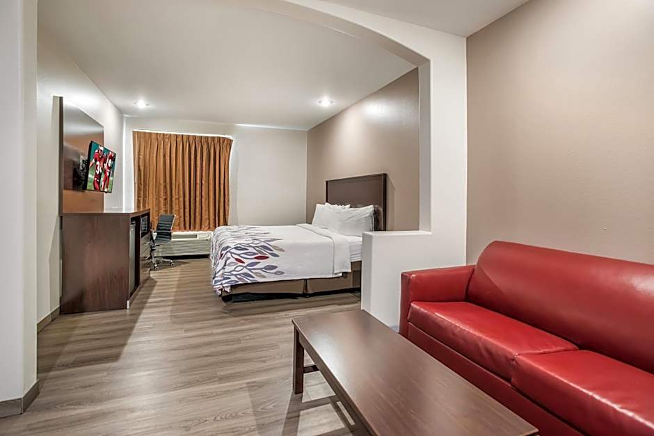 Red Roof Inn & Suites Lake Charles