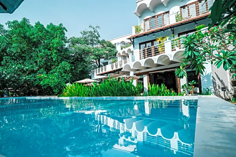 iRoHa Garden Hotel & Resort