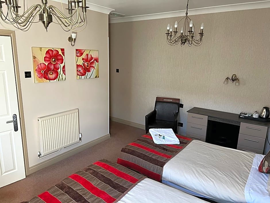 Southport Metro Hotel