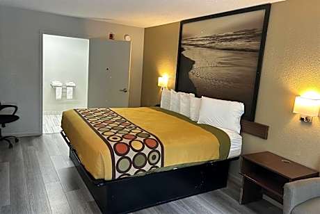 King Room - Mobility Access/Non-Smoking