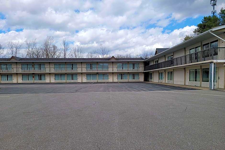 Days Inn by Wyndham Birch Run