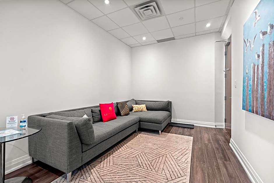 Bright Suites Finch West steps to Metro by hotel DUKE