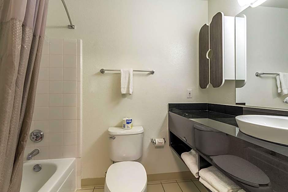 Studio 6-Dallas, TX - Northwest