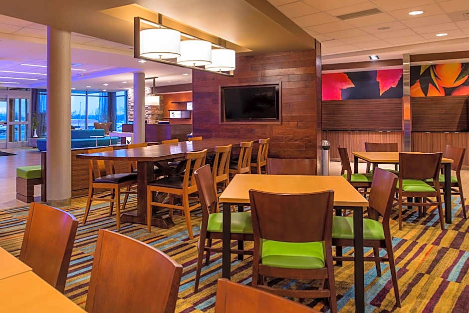 Fairfield Inn & Suites by Marriott St. Louis Westport