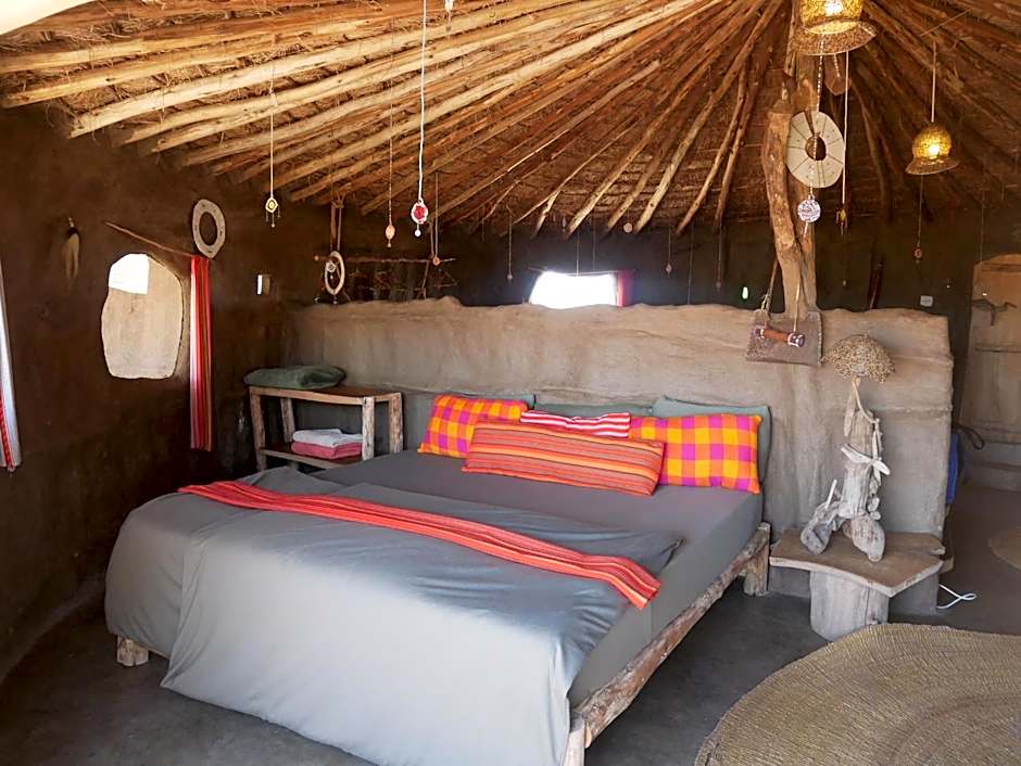 Original Maasai Lodge – Africa Amini Life