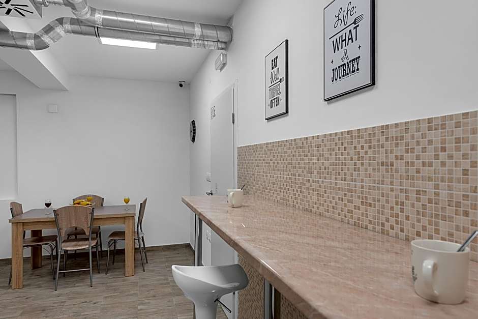 Hostel Elli