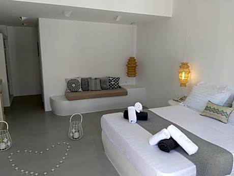 Junior Suite with Jetted Pool