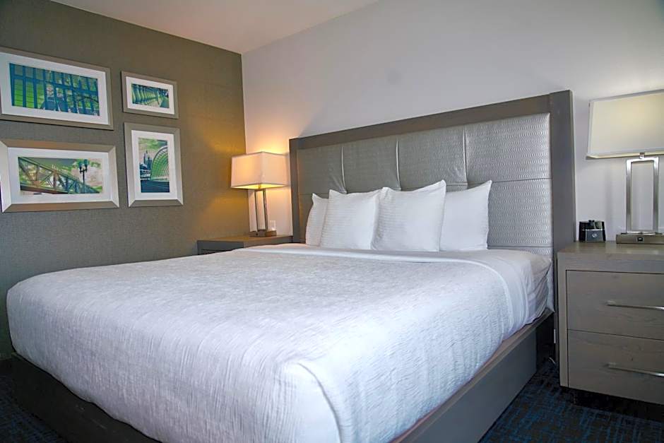 La Quinta Inn & Suites by Wyndham St Paul-Woodbury