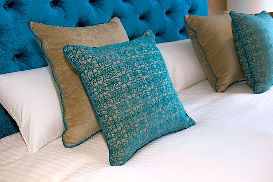 Roundthorn Country House & Luxury Apartments