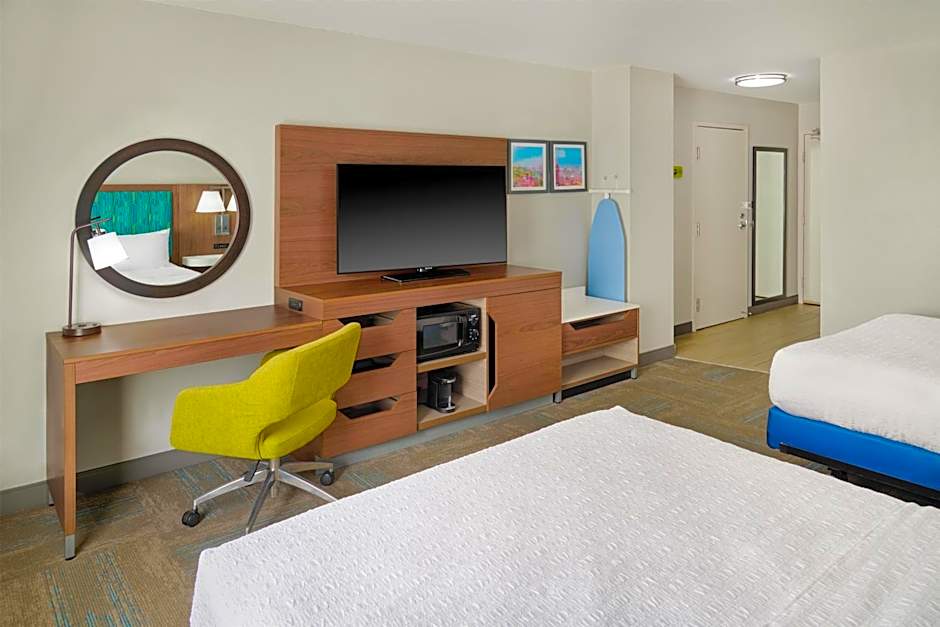 Hampton Inn By Hilton Kansas City The Legends