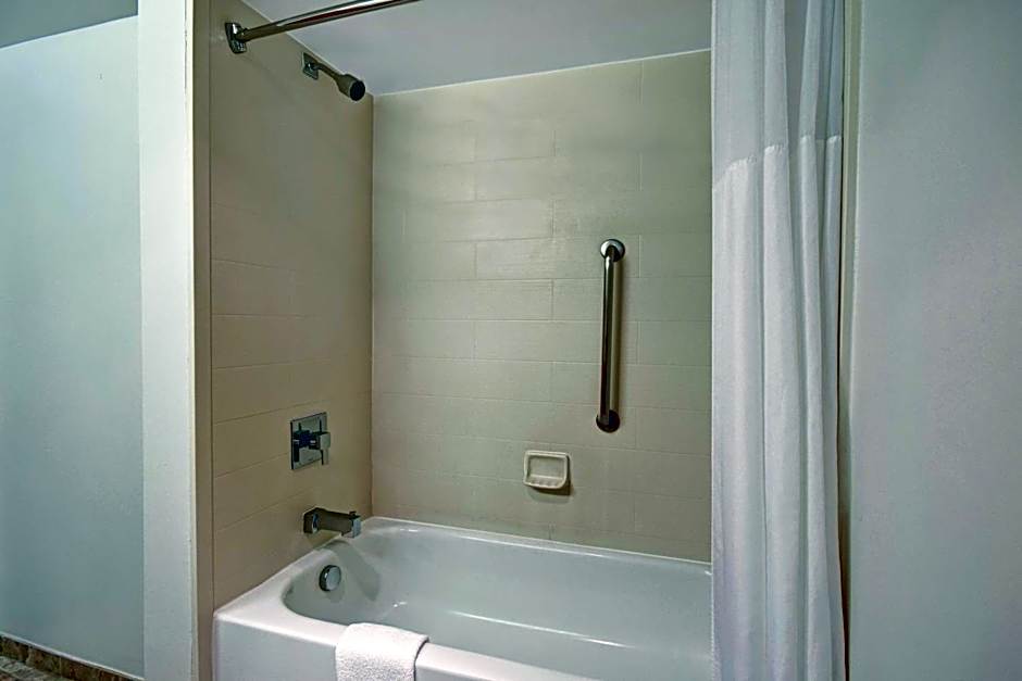 Hampton Inn By Hilton Suites Alexandria Old Town Area South
