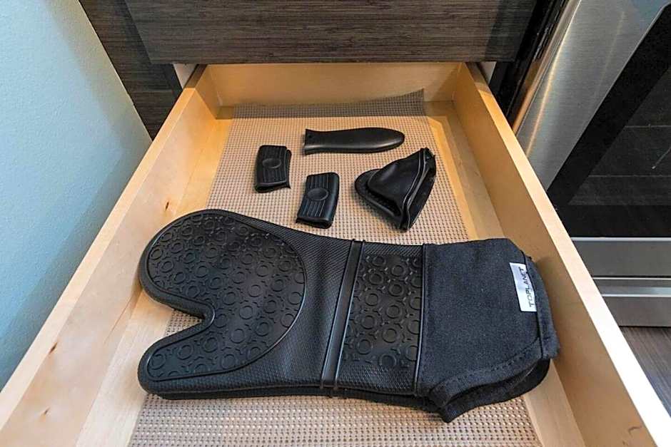 Self Check-in-washer-dryer-4ksmart Tv-king Bed-gym