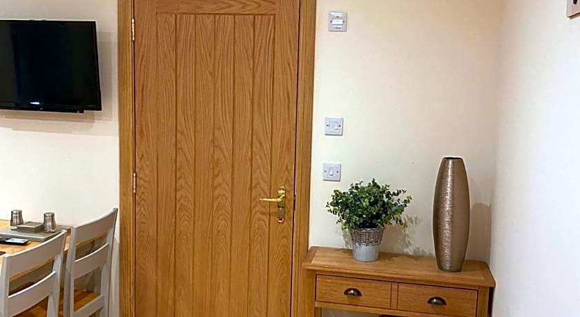 Waverley Inn Apartments