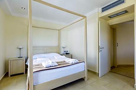 Family Apartment with Sea View