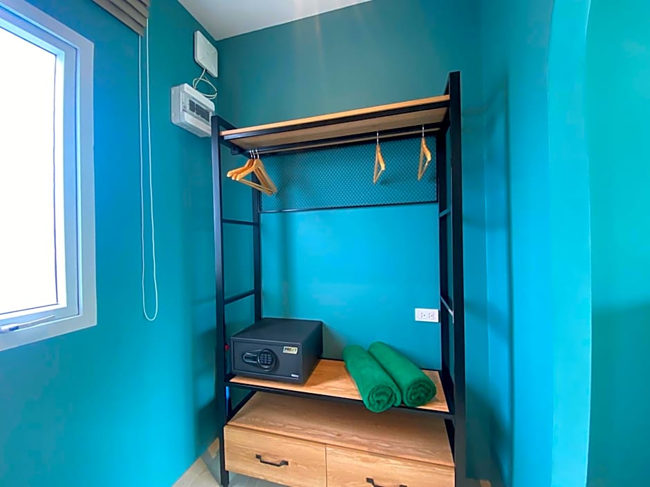 Le Petit Saint Tropez