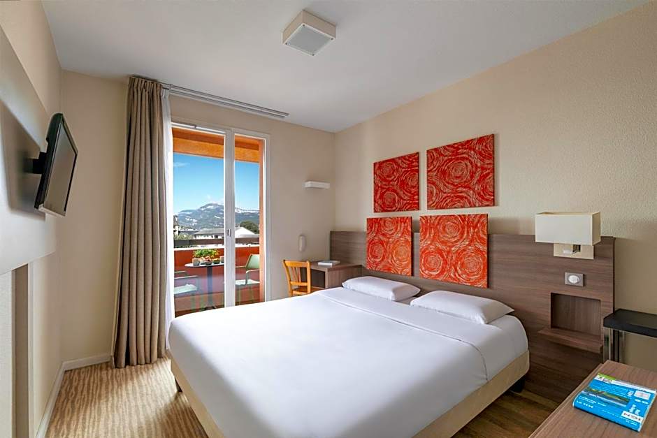 Kyriad Chambéry Centre - Hôtel et Résidence
