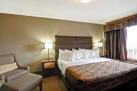 King Room with Spa Bath