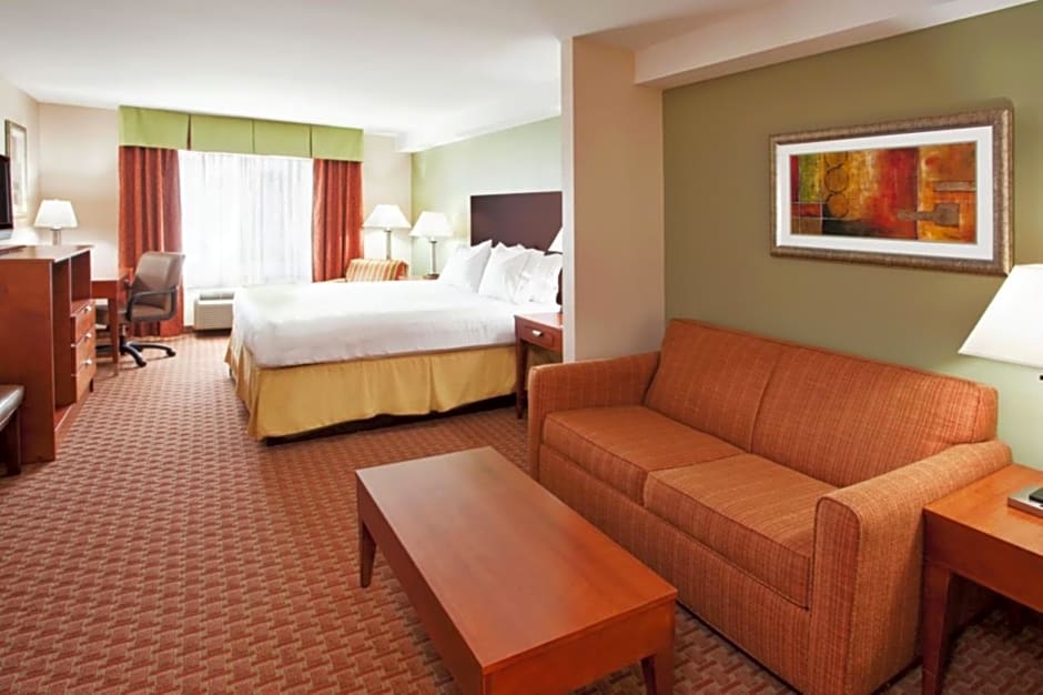 Holiday Inn Express & Suites Niagara Falls By IHG