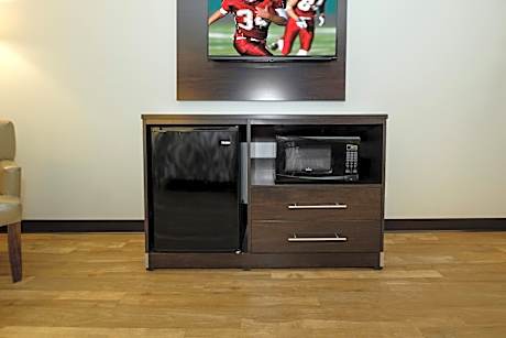 Deluxe Room with Two Queen Beds Smoke Free