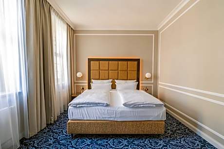 Premium Suite with View