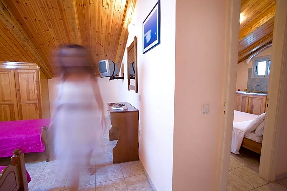 Pansion Filoxenia Apartments & Studios