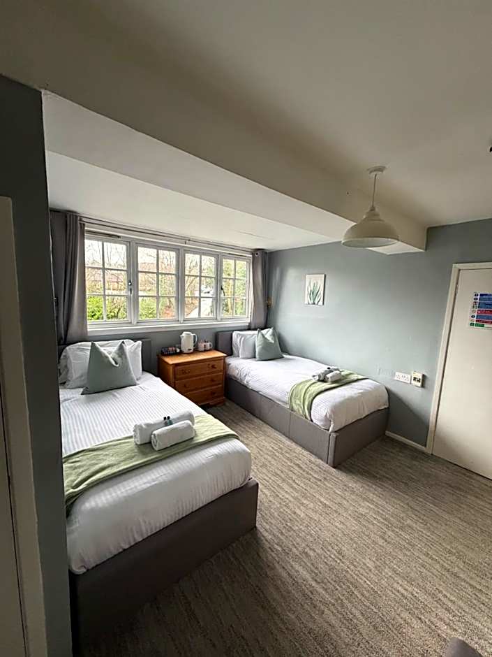 Llanerch Inn