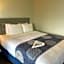 Brio Beach Inn