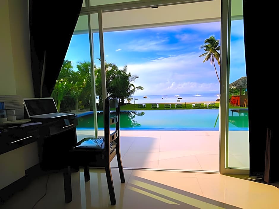 Bohol South Beach Hotel