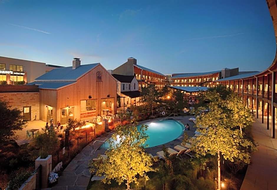 Lone Star Court, by Valencia Hotel Group